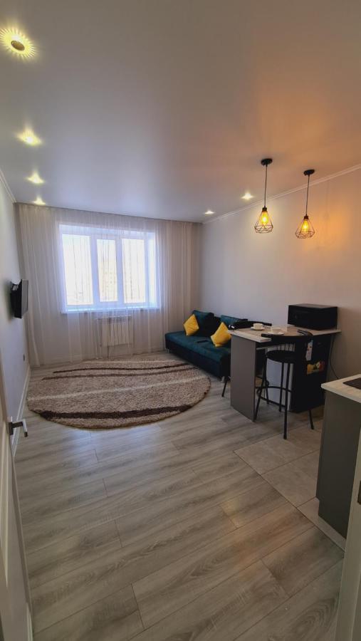 1 Ком Квартира Аблайхана 1 Köksjetau Exteriör bild